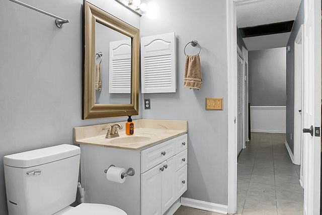 235 Knightsbridge Drive, North Charleston, SC 29418