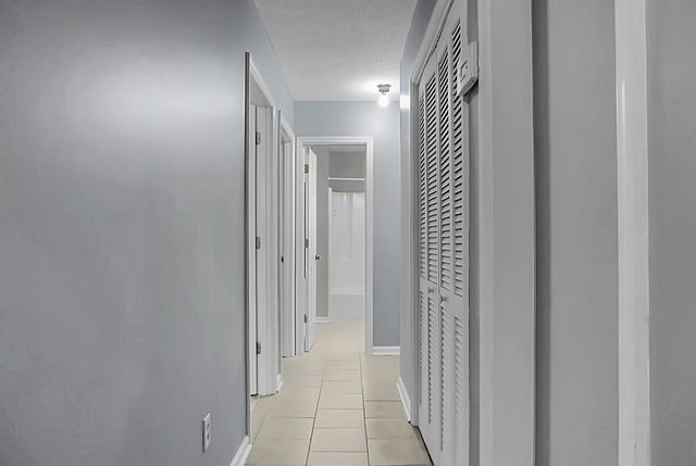 235 Knightsbridge Drive, North Charleston, SC 29418