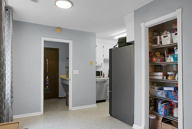 235 Knightsbridge Drive, North Charleston, SC 29418