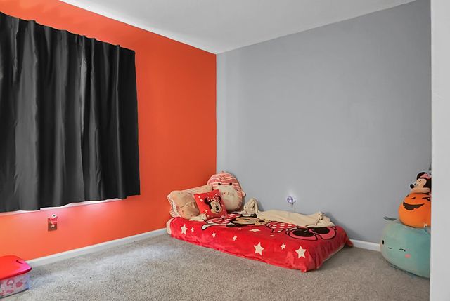 235 Knightsbridge Drive, North Charleston, SC 29418