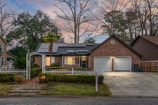 235 Knightsbridge Drive, North Charleston, SC 29418