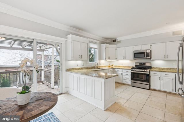 104 CHRISTIAN ST, Philadelphia, PA 19147