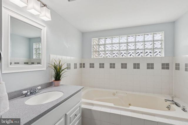 104 CHRISTIAN ST, Philadelphia, PA 19147