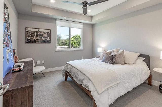 1048 Monroe Street 207, Santa Clara, CA 95050