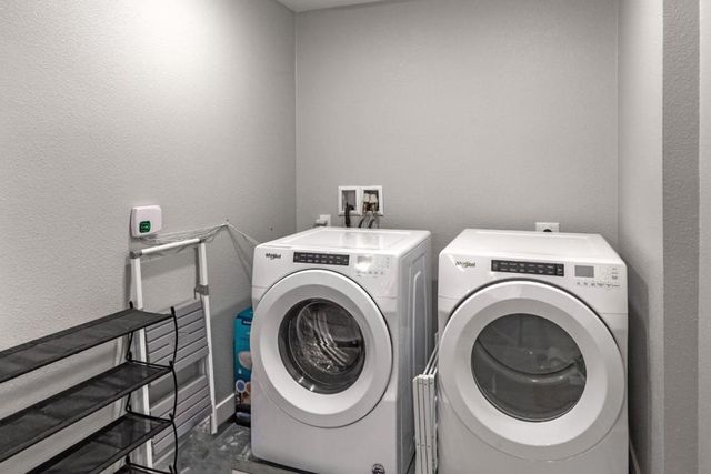 1048 Monroe Street 207, Santa Clara, CA 95050