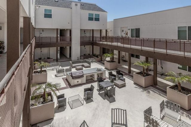 1048 Monroe Street 207, Santa Clara, CA 95050