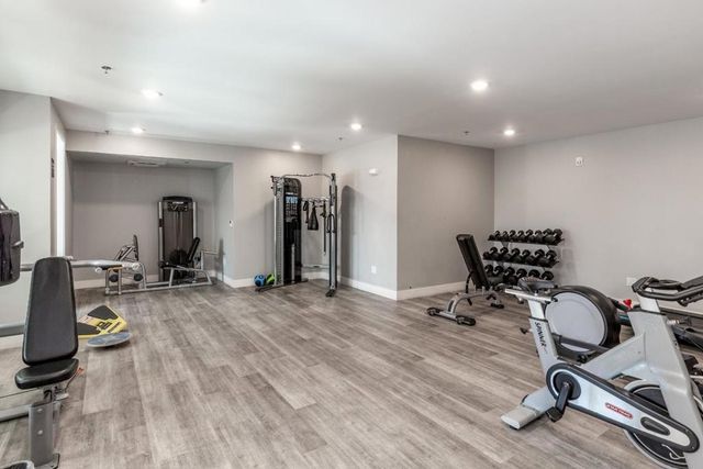 1048 Monroe Street 207, Santa Clara, CA 95050