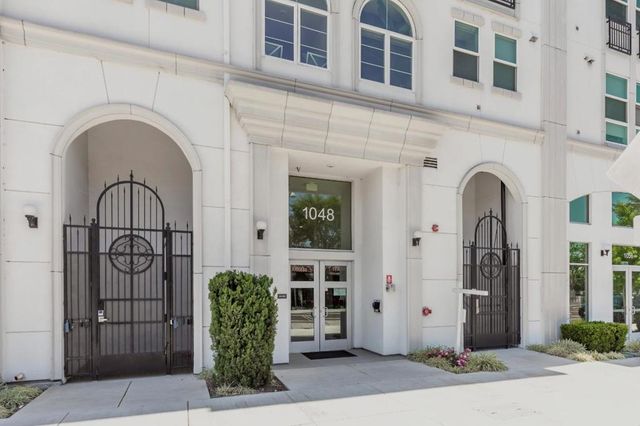 1048 Monroe Street 207, Santa Clara, CA 95050