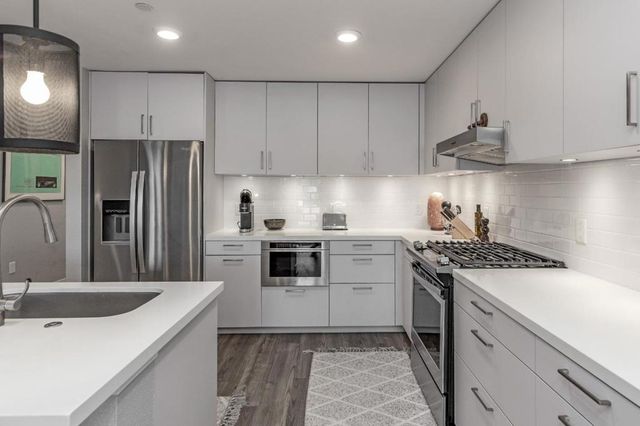 1048 Monroe Street 207, Santa Clara, CA 95050