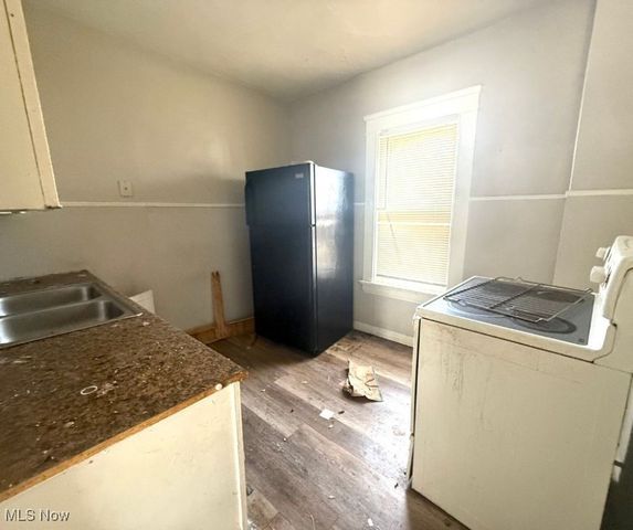 1276 E 133rd Street, East Cleveland, OH 44112