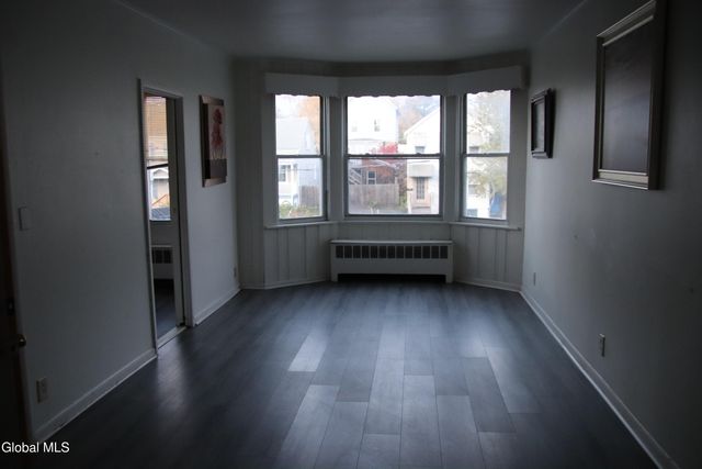 860 Washington Avenue, Albany, NY 12203