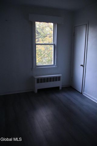 860 Washington Avenue, Albany, NY 12203