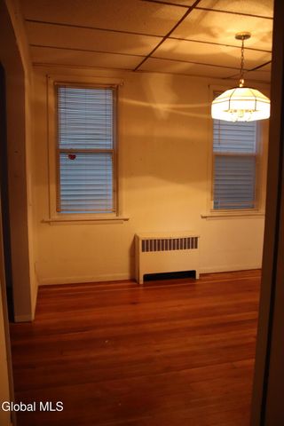 860 Washington Avenue, Albany, NY 12203