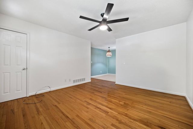 2379 Lakewood Drive NW, Kennesaw, GA 30152