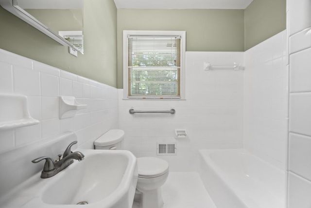 2379 Lakewood Drive NW, Kennesaw, GA 30152