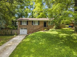 2379 Lakewood Drive NW, Kennesaw, GA 30152