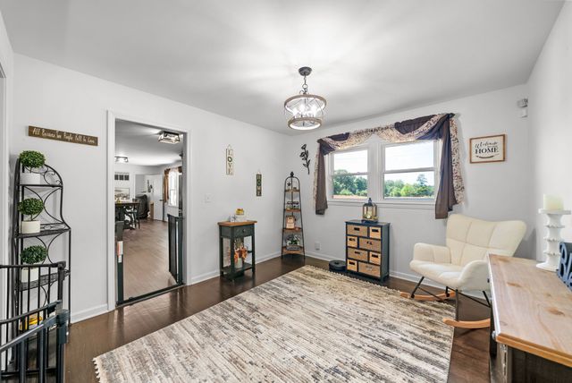 3824 Oakwood Rd, Woodlawn, TN 37191