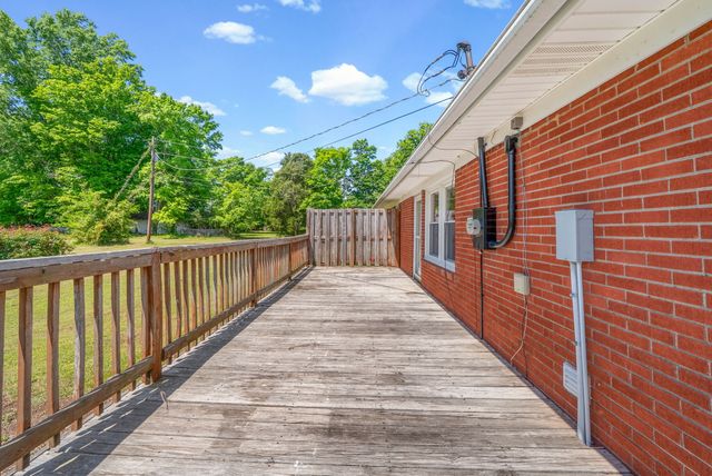 3824 Oakwood Rd, Woodlawn, TN 37191
