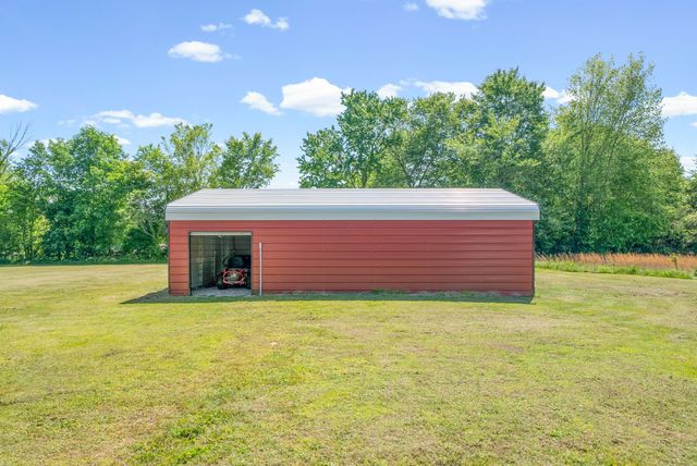 3824 Oakwood Rd, Woodlawn, TN 37191