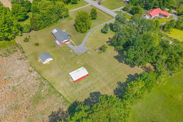 3824 Oakwood Rd, Woodlawn, TN 37191