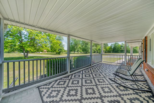3824 Oakwood Rd, Woodlawn, TN 37191