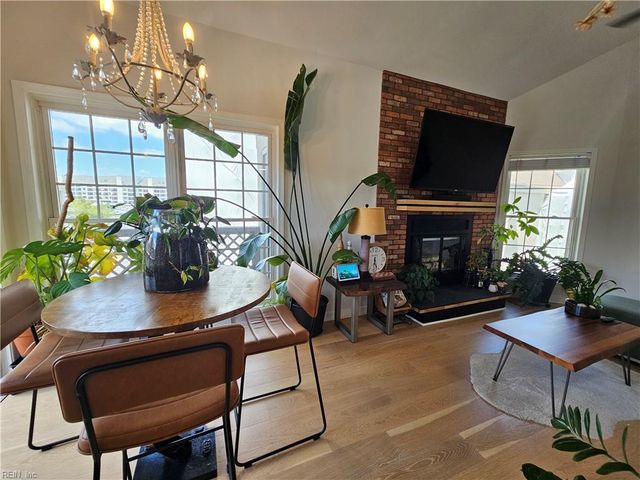 407 Harbour Point PT, Virginia Beach, VA 23451