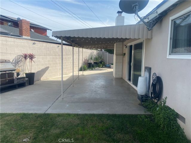2272 Orangewood, Pomona, CA 91767