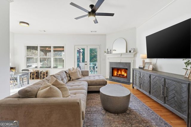 411 Royal Crescent Lane E, Canton, GA 30115