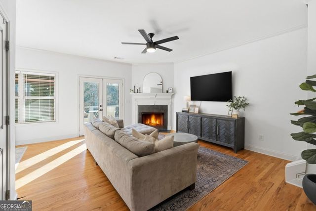 411 Royal Crescent Lane E, Canton, GA 30115