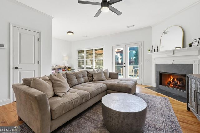 411 Royal Crescent Lane E, Canton, GA 30115