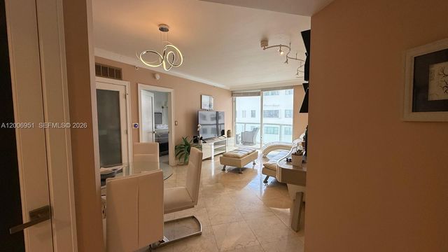6365 Collins Ave 906, Miami Beach, FL 33141