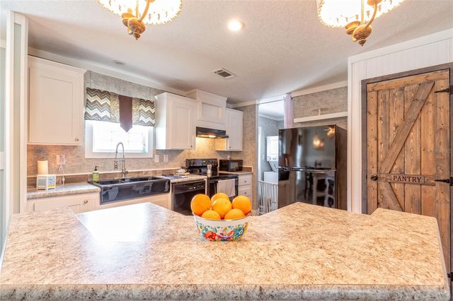 42300 FONSECA LANE, Deland, FL 32720