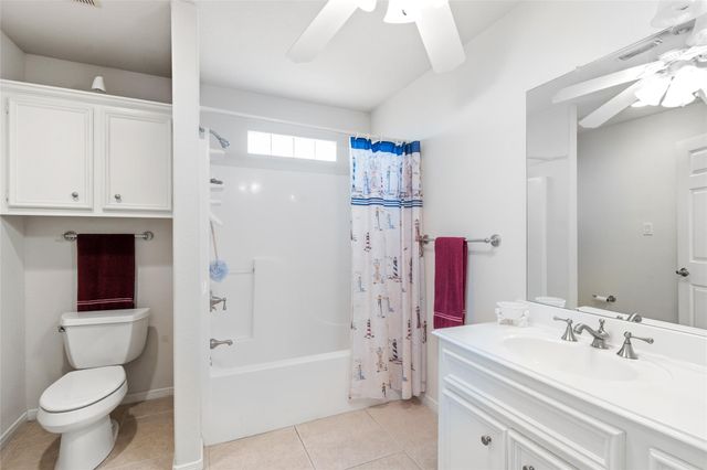 5 S Pintail Street, La Marque, TX 77568