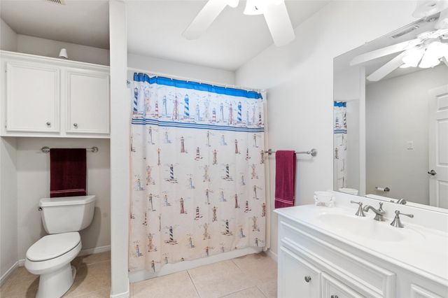 5 S Pintail Street, La Marque, TX 77568
