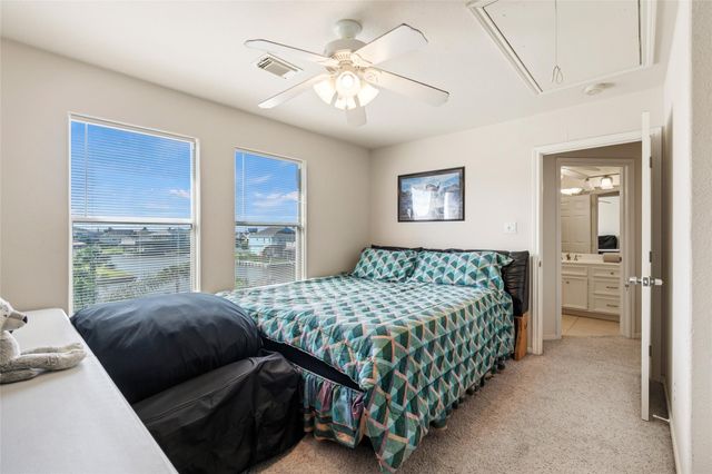 5 S Pintail Street, La Marque, TX 77568