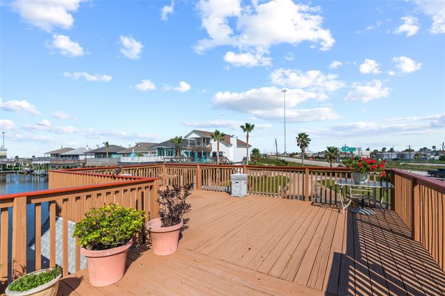 5 S Pintail Street, La Marque, TX 77568