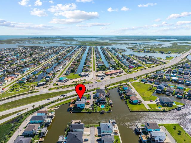 5 S Pintail Street, La Marque, TX 77568