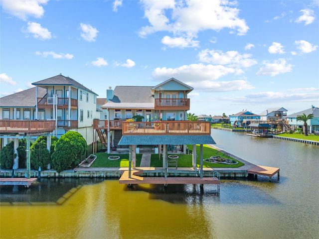 5 S Pintail Street, La Marque, TX 77568