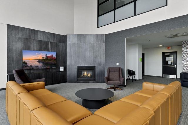 401 N 2nd Street 305, Minneapolis, MN 55401