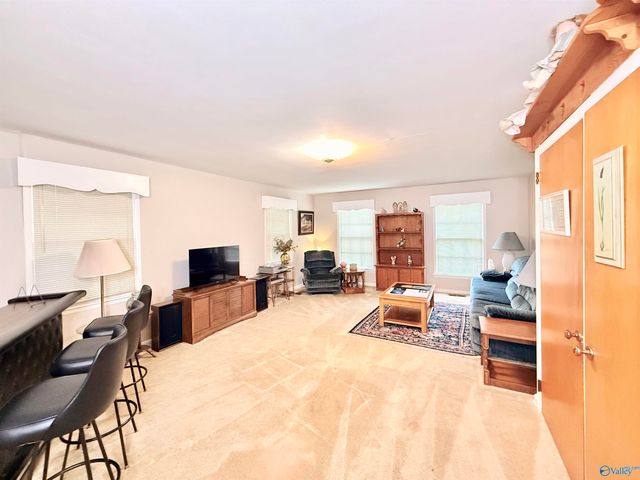 1723 Dianne Street SW, Decatur, AL 35601
