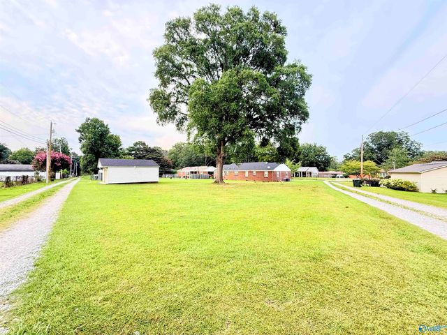 1723 Dianne Street SW, Decatur, AL 35601