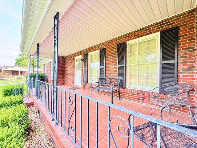 1723 Dianne Street SW, Decatur, AL 35601