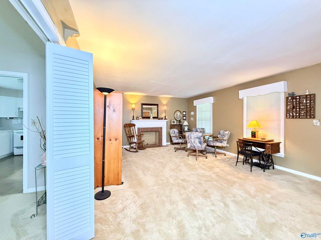 1723 Dianne Street SW, Decatur, AL 35601