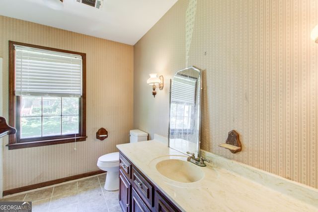 4576 Ashington Drive, Snellville, GA 30039