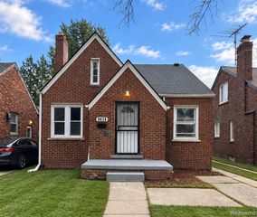 9816 Balfour Road, Detroit, MI 48224