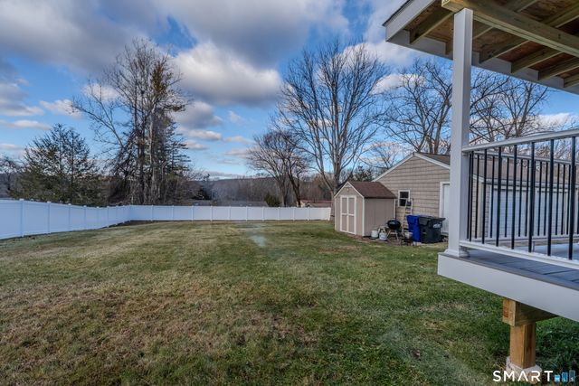 24 Park Lane West, New Milford, CT 06776