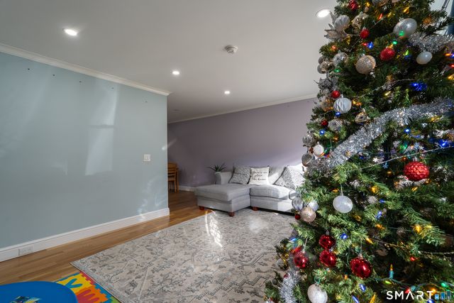 24 Park Lane West, New Milford, CT 06776