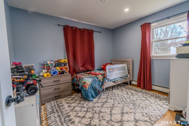 24 Park Lane West, New Milford, CT 06776