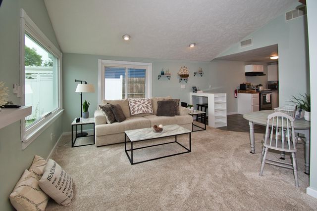 70041 Beach Drive, Ontwa Twp, MI 49112