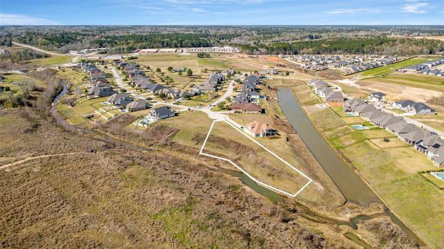 10 Waterstone Court, Montgomery, TX 77356